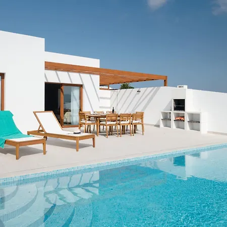 Anisa - Vipvipvillas Βίλα Πλάγια Μπλάνκα